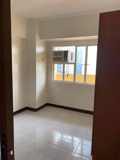 Condo for Rent in Metro Manila .